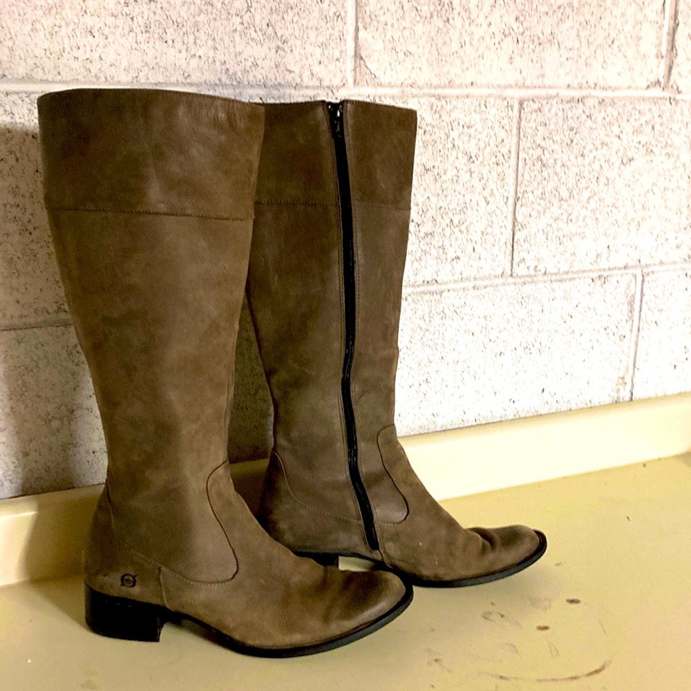 Born Leather Boots Size 9